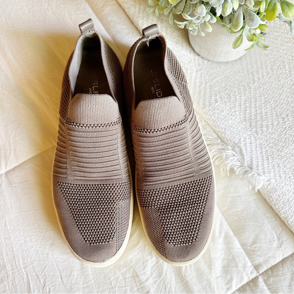 J/Slides Brown Slip On Sneakers